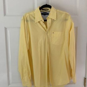 Men’s Tommy Hilfiger Button Down Shirt - size S/P.